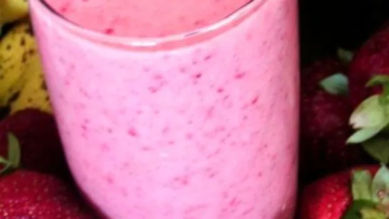 Refreshing Strawberry, Orange, and Banana Smoothie Recipe