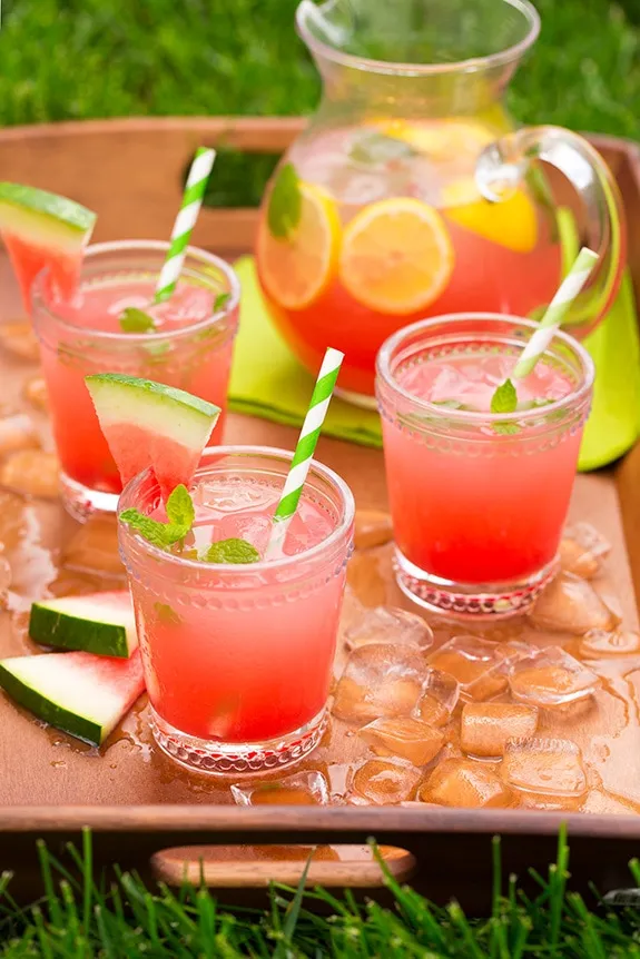 Refreshing Watermelon Lemonade: Perfect Summer Sip