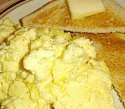 Rich Scrambled Eggs-For Those Not Afraid Of Fat