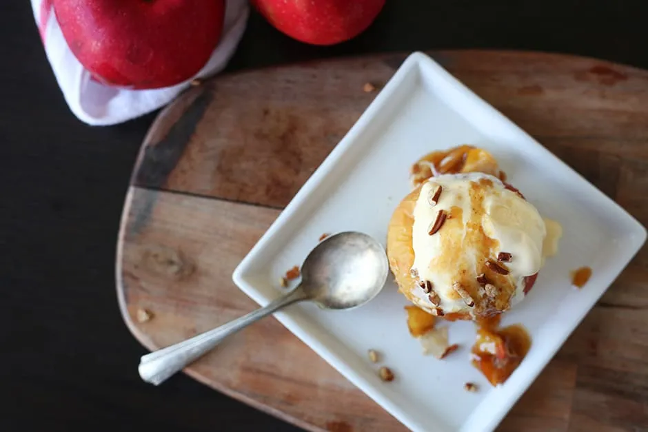 Roasted Apples With Ice Cream