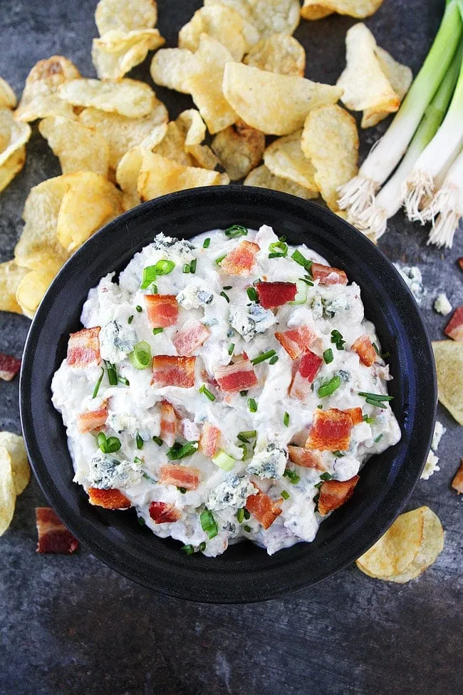 Roasted Garlic Bacon Dip