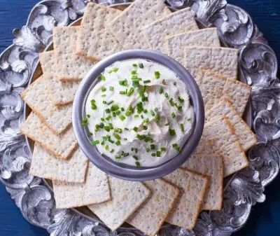 Roasted Garlic Cheese Spread