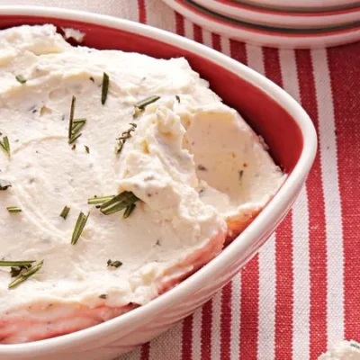 Roasted Garlic Cheese Spread