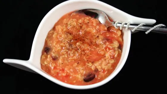 Romantic Cranberry Oatmeal for Two: A Valentine’s Day Breakfast Delight