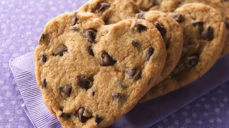 Romantic Heart-Shaped Chocolate Chip Cookies for Valentine’s Day