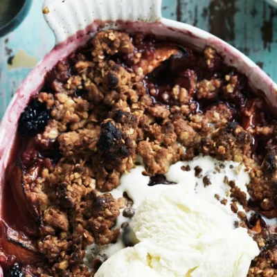 Rustic Blackberry-Apple Crumble Cobbler Delight