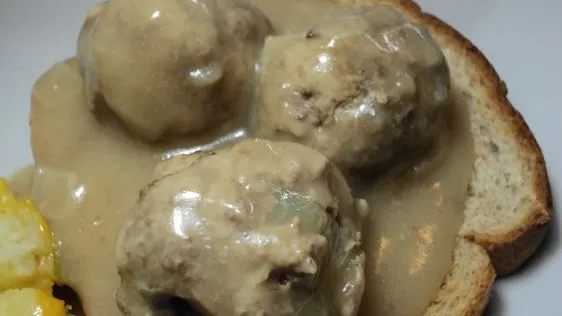 Ruths German Boiled Meatballs And Gravy