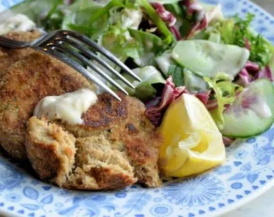 Salmon Patties With Seasoned Mayo