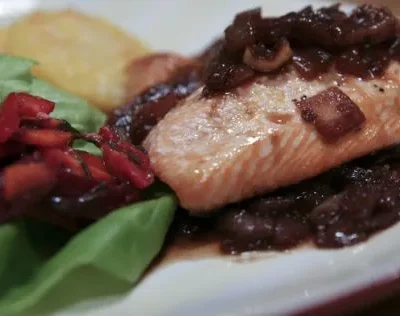 Salmon With Caramelized Onion And Fig