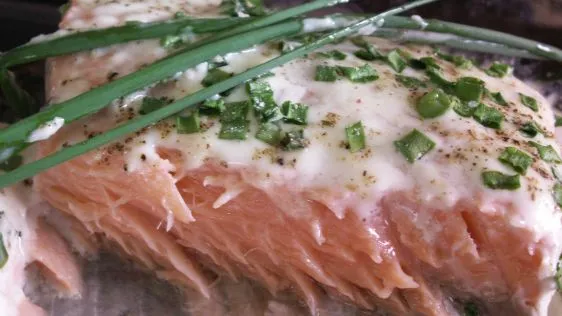 Salmon With Horseradish Cream