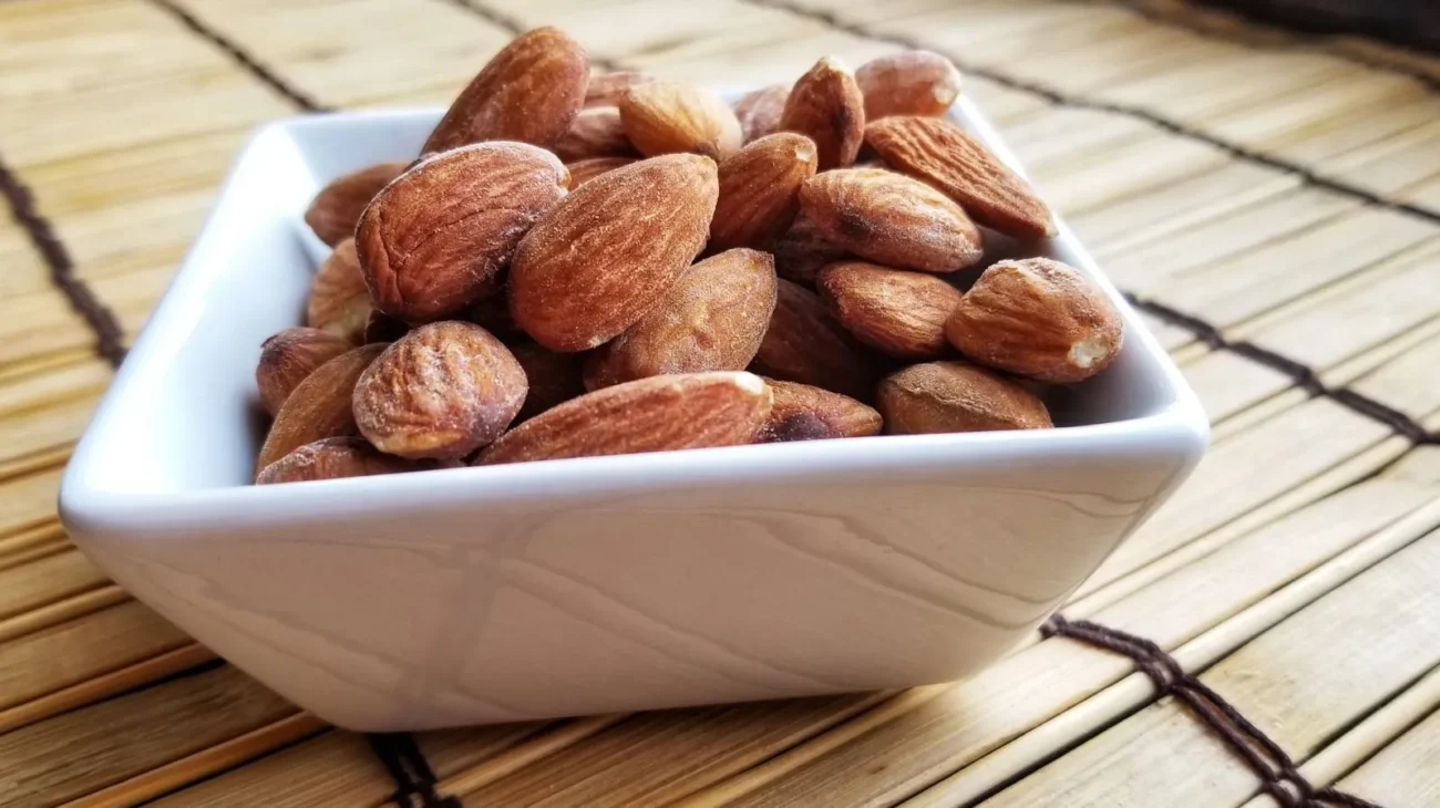 Salty Almonds