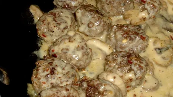 Saucy Meatballs