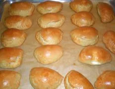 Sausage Rolls – Cheese Pufs