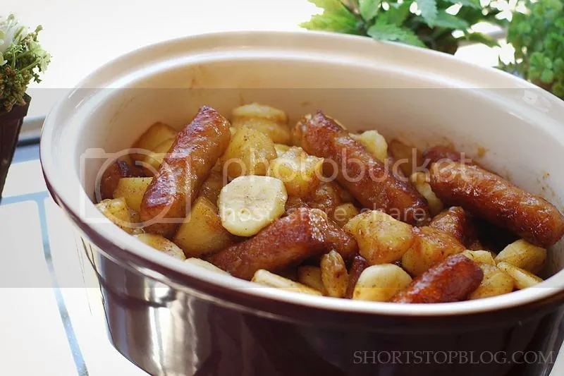 Sausage With Warm Fruit