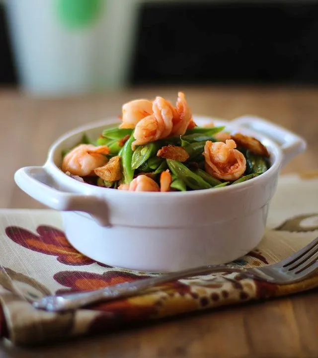 Sauteed Persimmons With Green Beans With