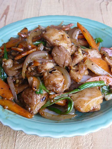 Savory Black Bean Sauce Stir-Fried Chicken Recipe