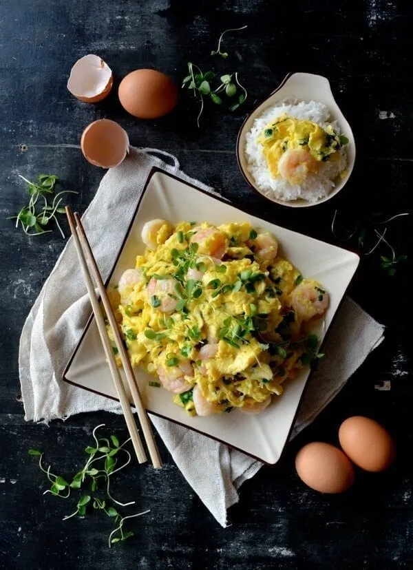 Savory Egg and Prawn Stir-Fry with Crisp Cucumbers