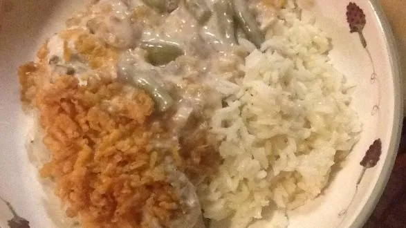 Savory Gravy-Smothered Chicken Over Fluffy Rice