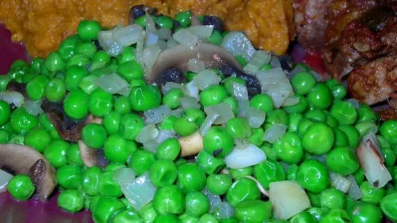 Savory Sauteed Sweet Peas and Mushrooms Recipe