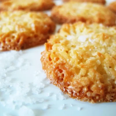 Scandinavian-Style Coconut Crisp Cookies: A Delightful Recipe