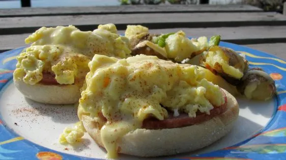 Scrambled Eggs Benedict