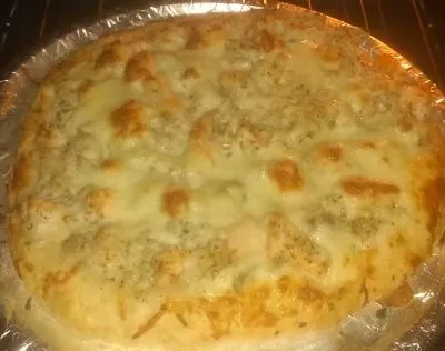 Seafood Pizza