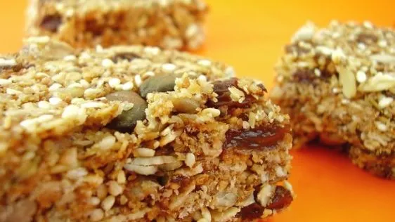 Seedy Muesli Bar Slice