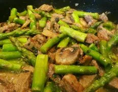 Sesame-Ginger Beef And Asparagus Stir