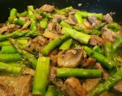 Sesame-Ginger Beef And Asparagus Stir