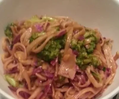 Sesame Noodles With Napa Cabbage