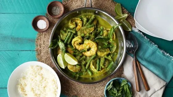 Shrimp And Coconut Curry With Green Beans