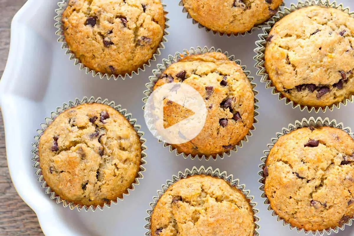 Simple Banana Chocolate Chip Muffins