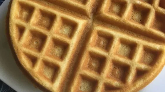 Simple Fluffy Waffles