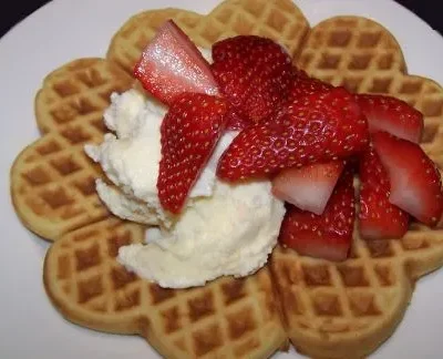 Simple Pleasure Waffle / Waffles And Ice Cream !!