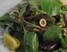 Simple Spanish Green Salad