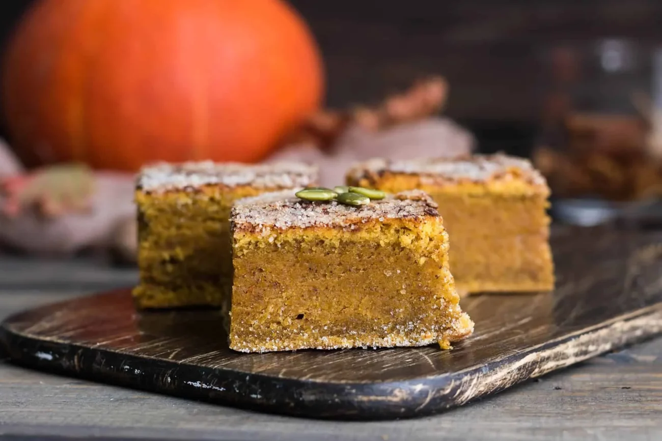 Simple and Delicious Pumpkin Pie Bars