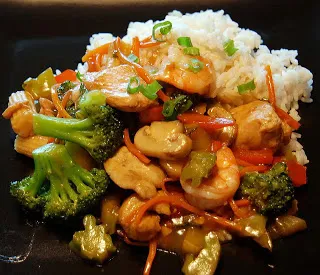 Sizzling Chicken and Shrimp Stir-Fry Delight