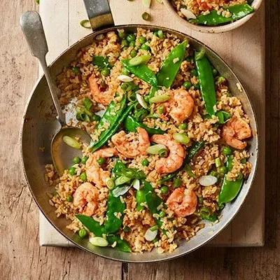 Sizzling Chilli Prawns With Egg Fried Rice