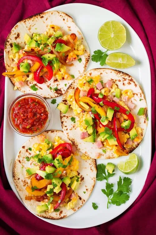 Sizzling Egg and Guacamole Breakfast Fajitas with a Spicy Twist