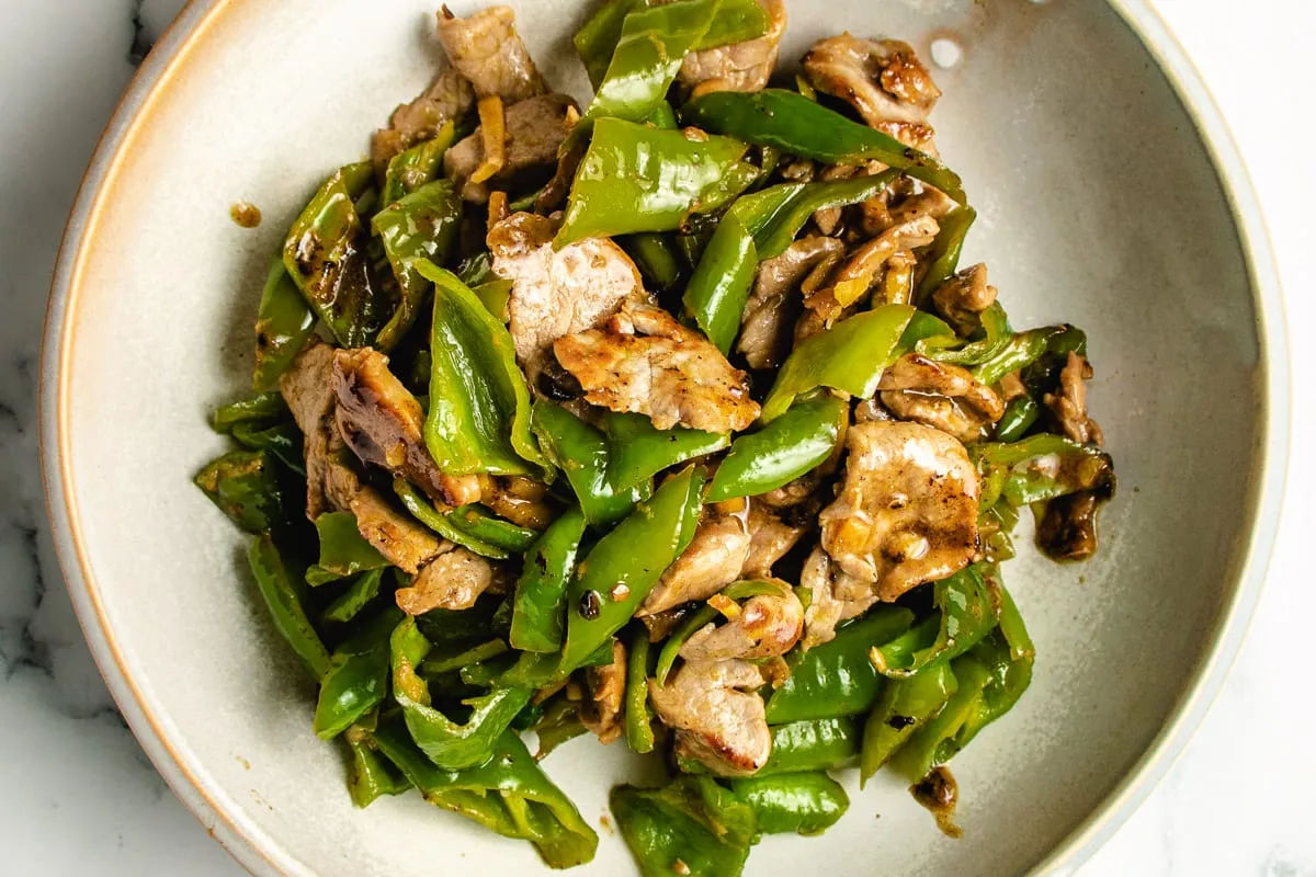 Sizzling Ginger Pork Stir-Fry: A Quick and Flavorful Weeknight Dinner