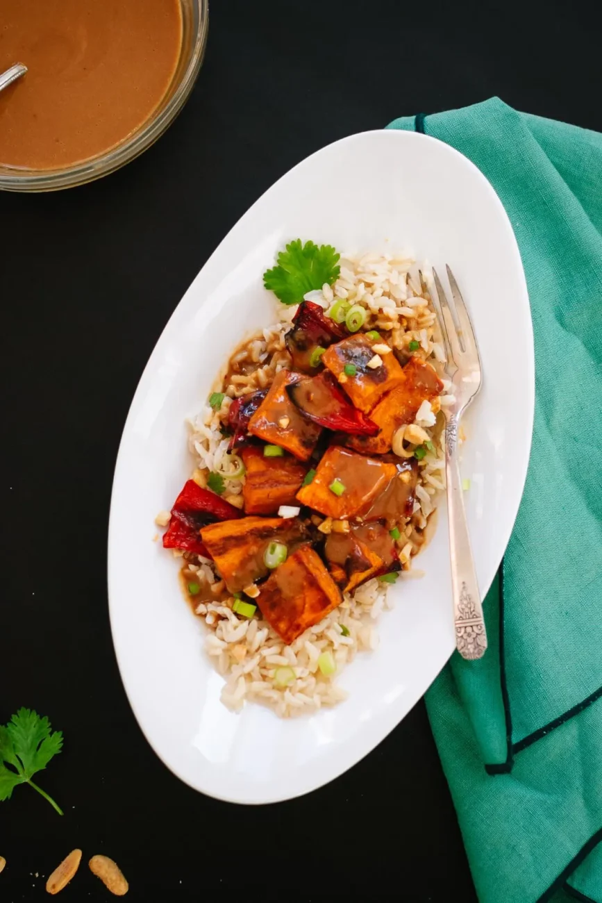 Sizzling Peanut Chicken with Rice: A Spicy Delight