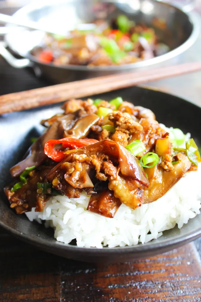 Sizzling Pork and Eggplant Stir-Fry: A Spicy Delight