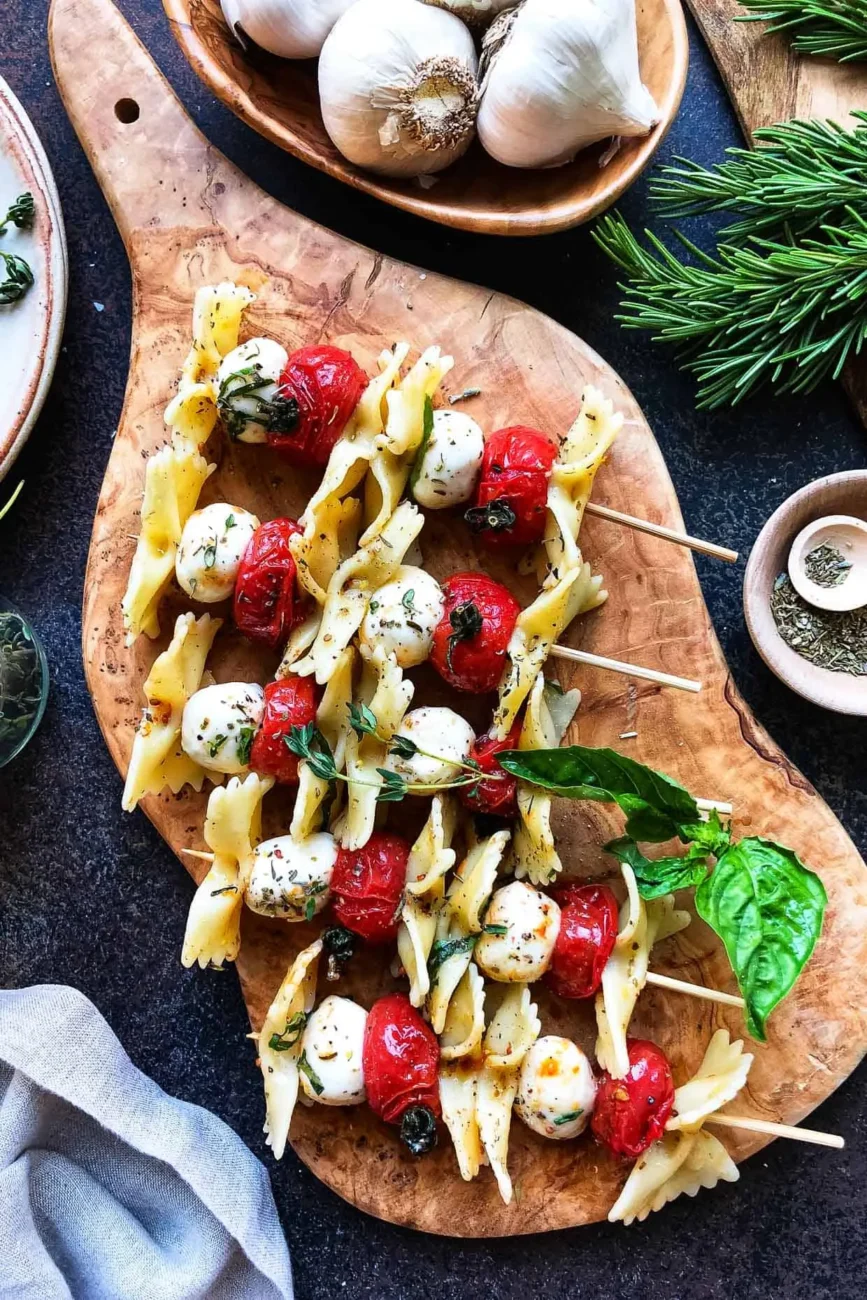 Skewered Cheese Tortellini With Garlic