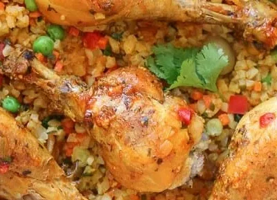 Skillet Cauliflower Arroz Con Pollo