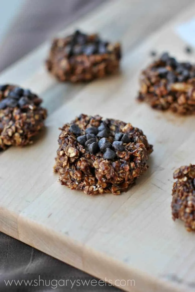 Skinny No-Bake Chocolate Peanut Butter Cookies