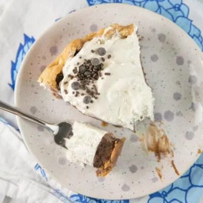 Slimmed-Down Chocolate Cream Pie