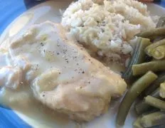 Slow Cook Down Home Pork Chops And Gravy