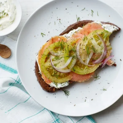 Smoked Salmon Burger Tomato