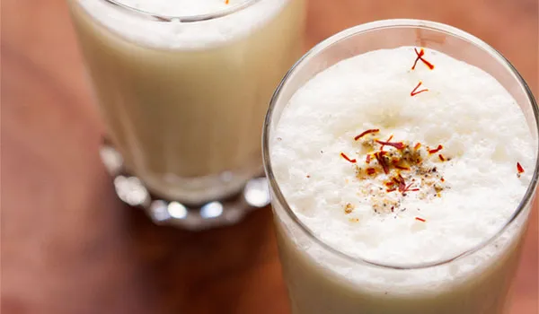 Spiced Sweet Lassi: A Refreshing Yogurt Drink Recipe