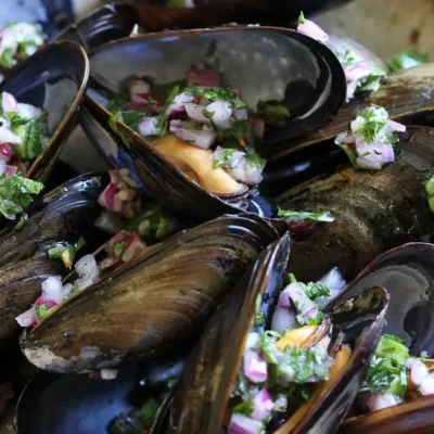 Spicy Piri Piri Steamed Mussels Recipe